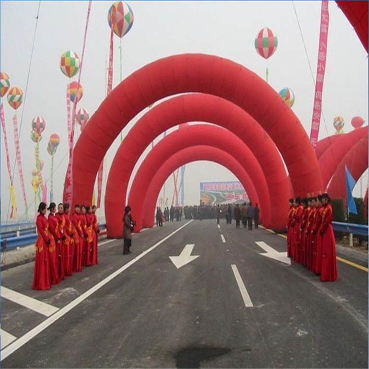 麻章商场开业纯红拱门